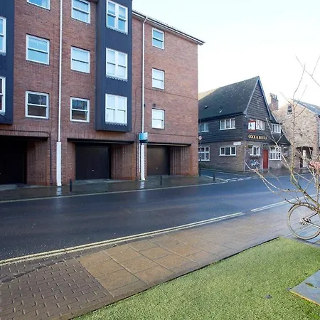 Heart Of The Flat With Free Parking Apartment *