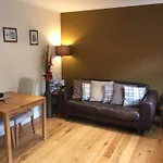 Heart Of The Flat With Free Parking