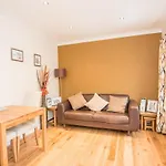Heart Of The Flat With Free Parking * York