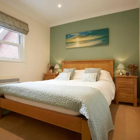 Heart Of The Flat With Free Parking