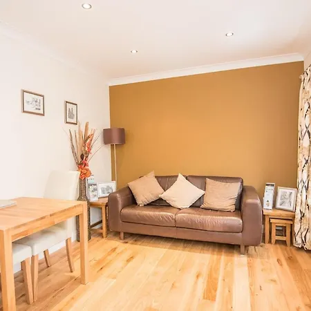 Heart Of The Flat With Free Parking * York